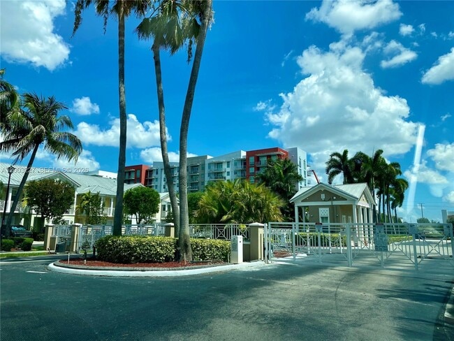 Building Photo - 10770 NW 74th St