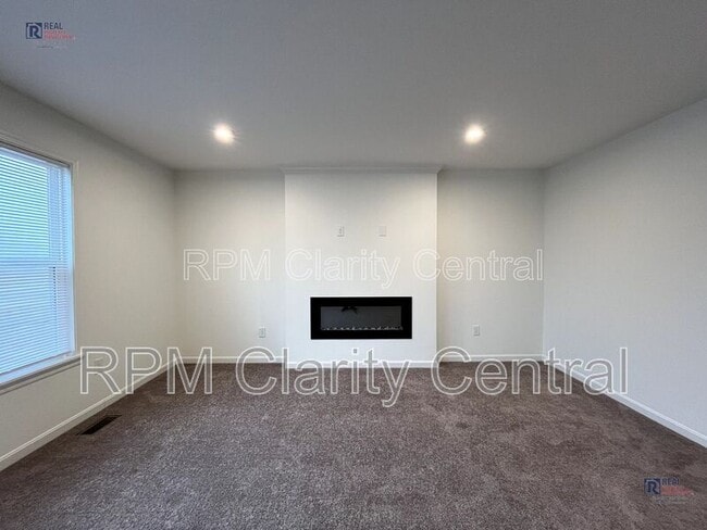 Building Photo - 375 Alonzo Palmer St