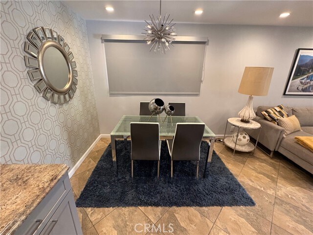 Building Photo - 510 N Villa Ct