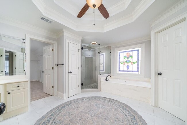 Building Photo - 9445 Stoney Ridge Ln
