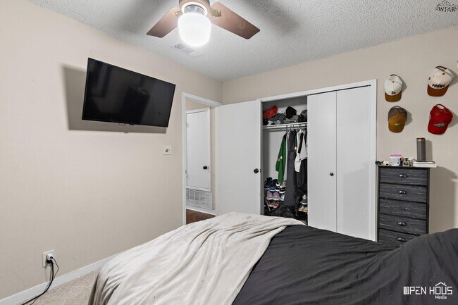 Building Photo - 2810 Fleming Rd