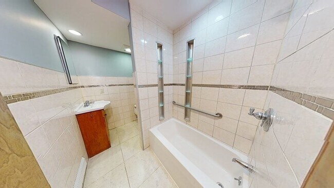 Building Photo - 306 Savin Hill Ave