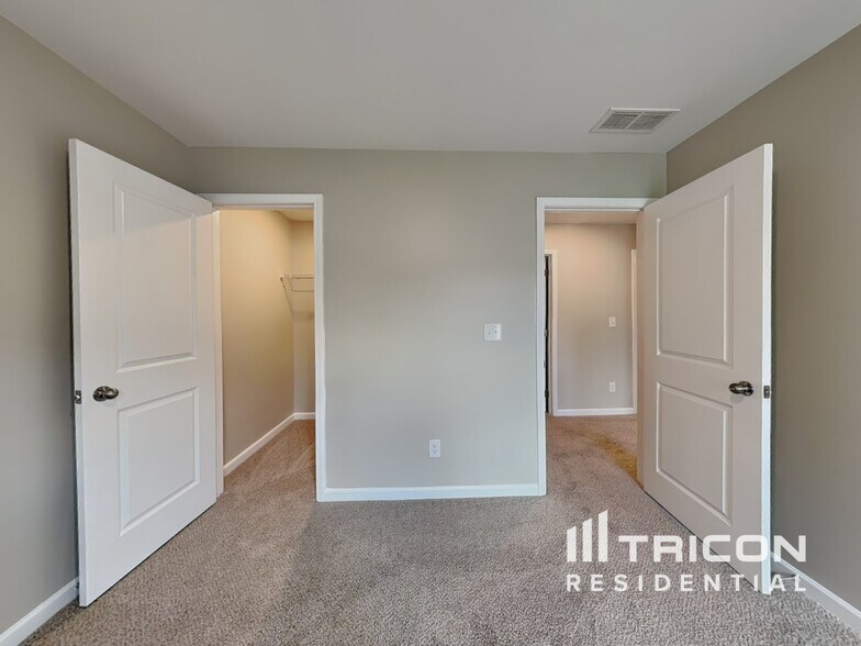 Building Photo - 1659 Hay Patch Ln