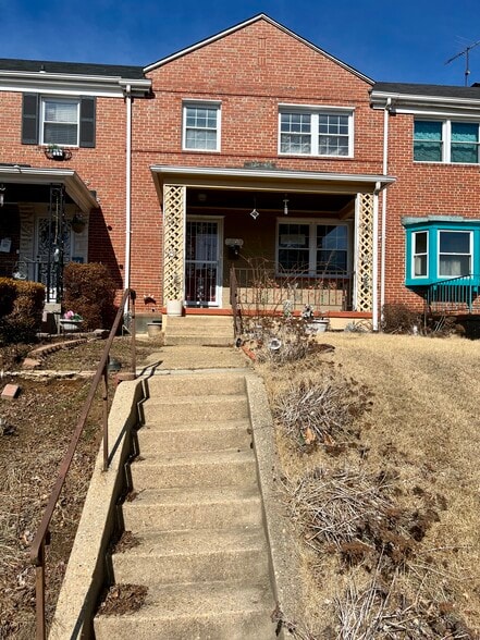 Building Photo - 1708 Hartsdale Rd