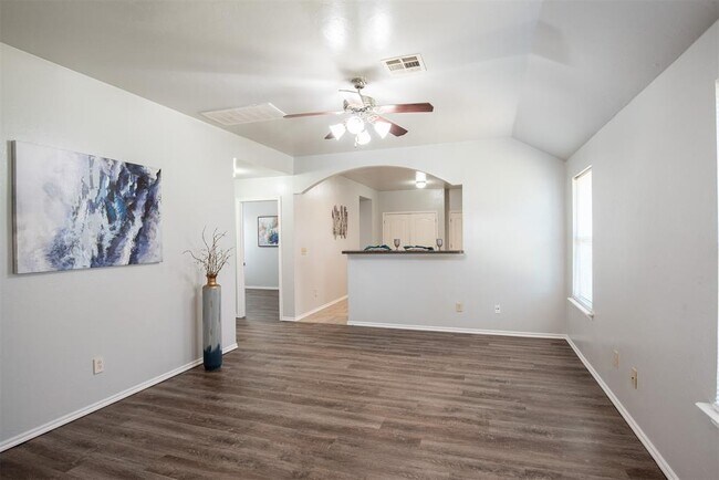 Building Photo - 8109 Frye Ln