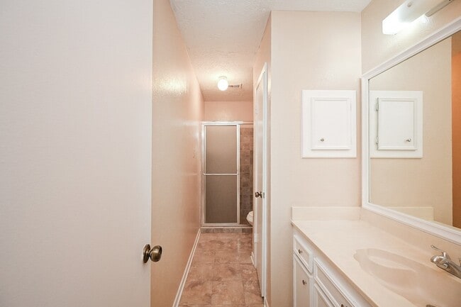 Building Photo - 7918 Chancel Dr