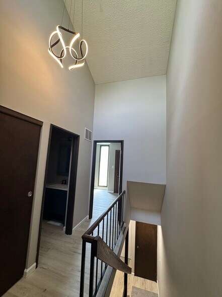 Building Photo - 2814 Stonehenge Dr