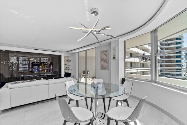 Building Photo - 5555 Collins Ave