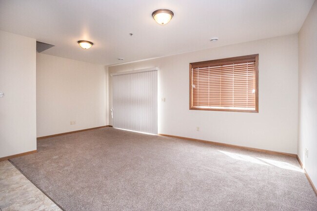 Living Room - 430 Honor Dr