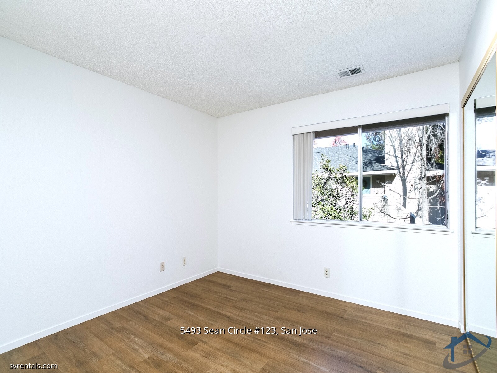 Building Photo - 5493 Sean Cir