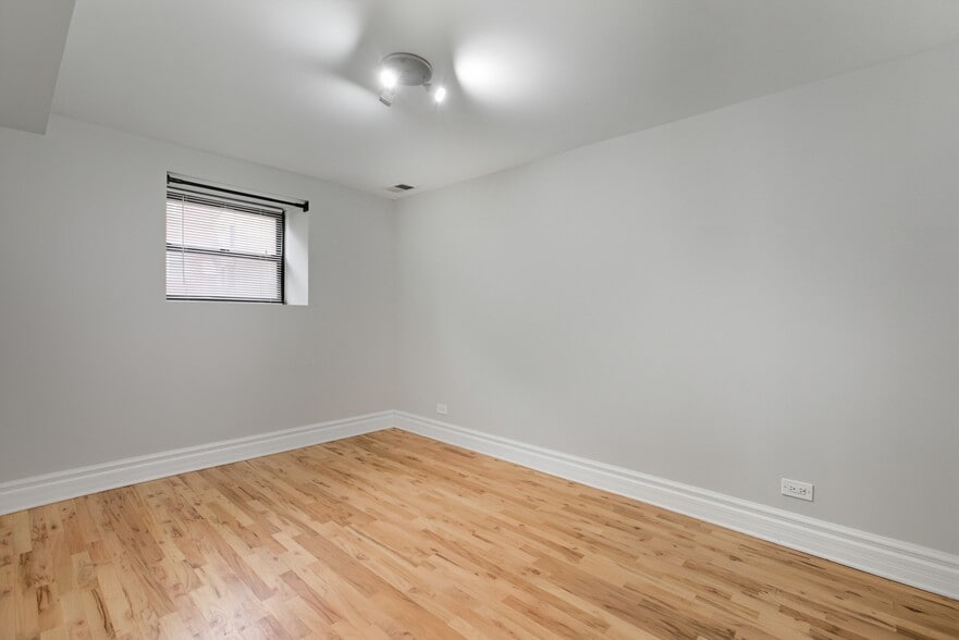 Building Photo - 5611 N Glenwood Ave