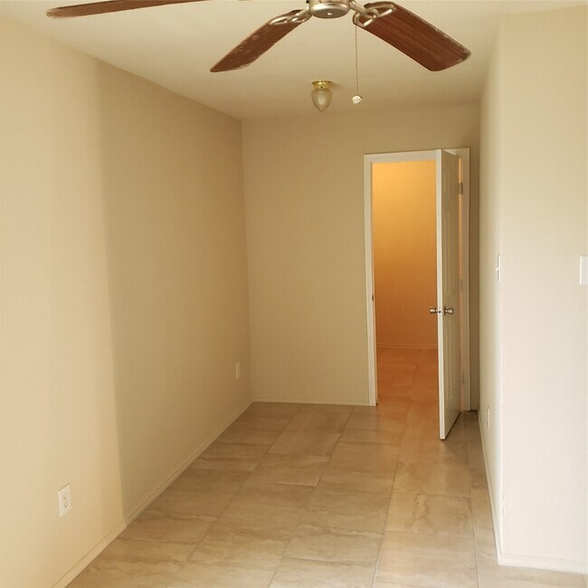 Building Photo - 7863 Maverick Trace Ln