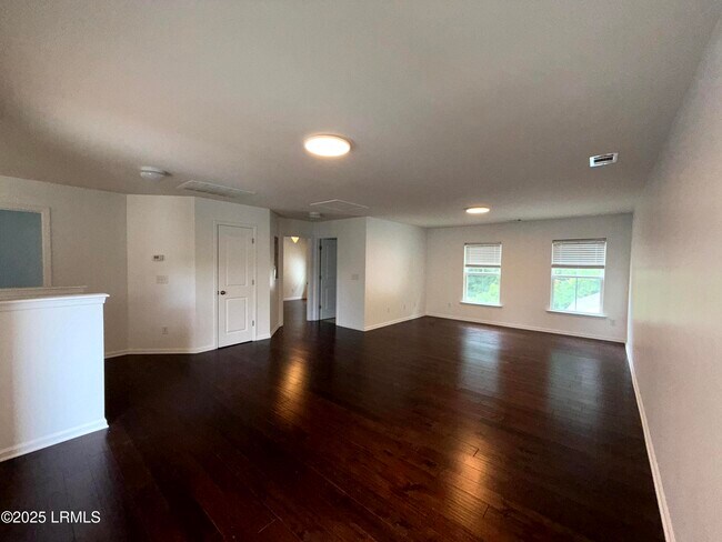 Building Photo - 17 Riversbridge Ct