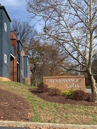 Building Photo - Updated Crescent hills Condo 2 bed/2 bath