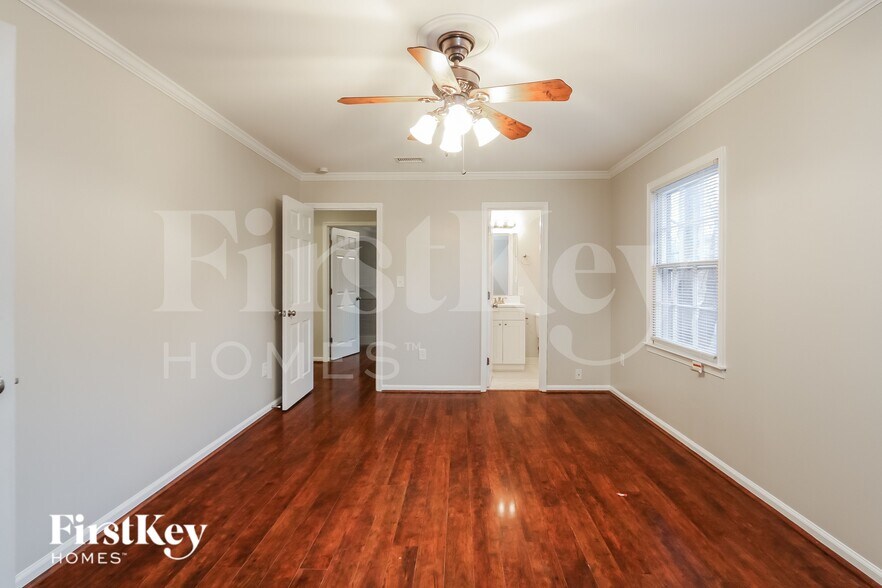 Building Photo - 8300 Nathanael Greene Ln