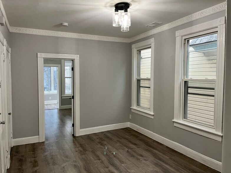 Building Photo - 21 Delaware Ave