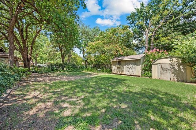Building Photo - 1332 Brookside Dr