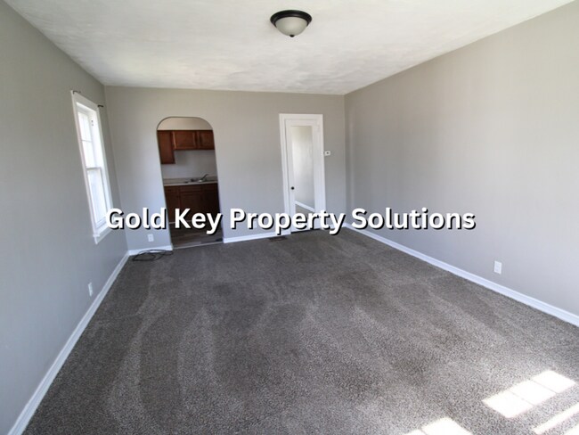 Building Photo - 328-330 E 31st Street