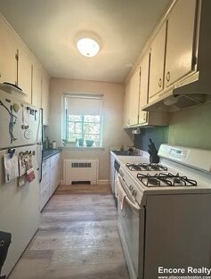 Primary Photo - 105 Longwood Ave
