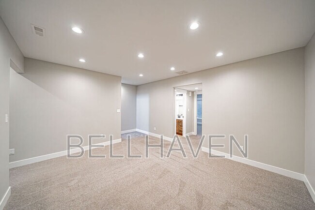 Building Photo - 1483 Fremont Ave