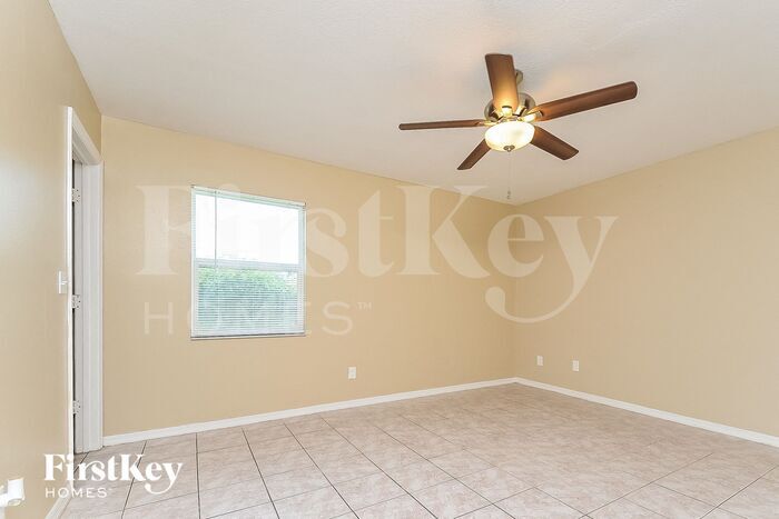 Building Photo - 449 Red Hawk Loop