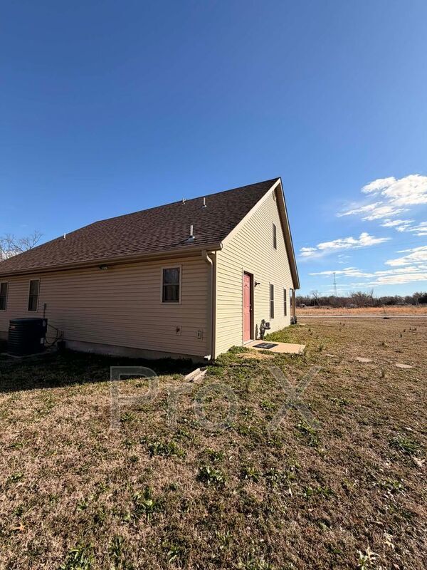 Building Photo - 6175 County Lane 278