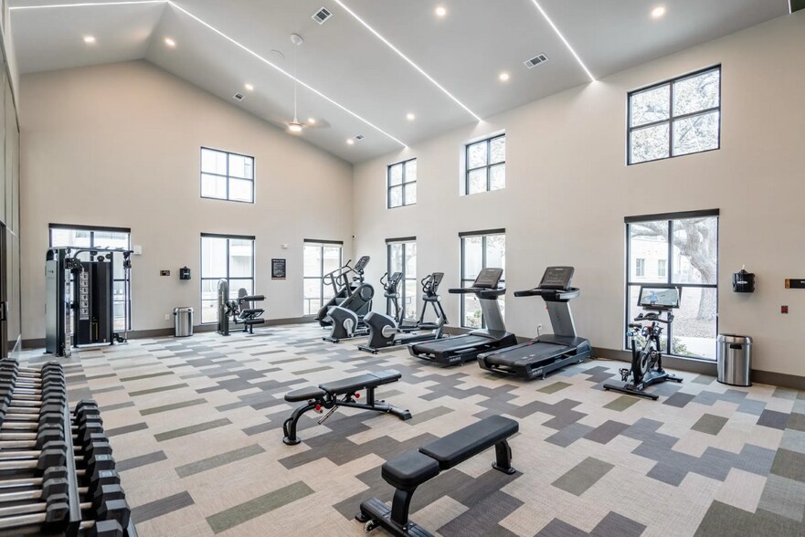 Building Photo - 116 Talon Grasp Trail