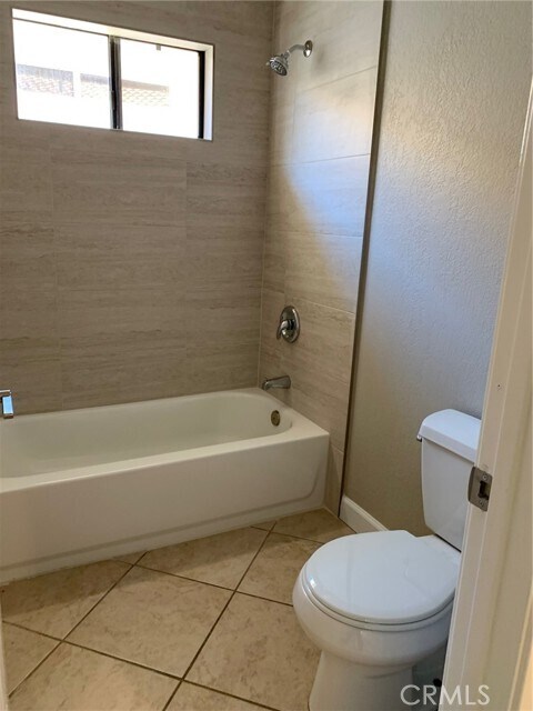 Building Photo - 24150 Cruise Cir Dr