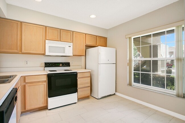 Building Photo - 13324 Fairway Glen Dr