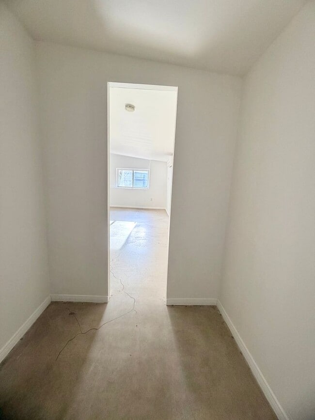 Building Photo - Modern 3-Bedroom Desert Bungalow with Stunning Views – Unfurnished - Price reflects MOVE IN SPECI...