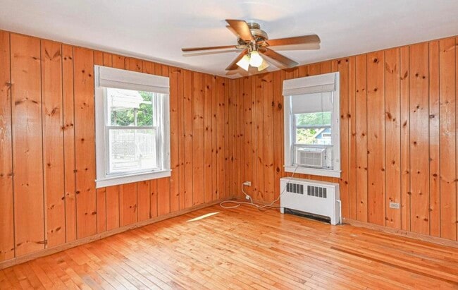Building Photo - 534 Vinton St