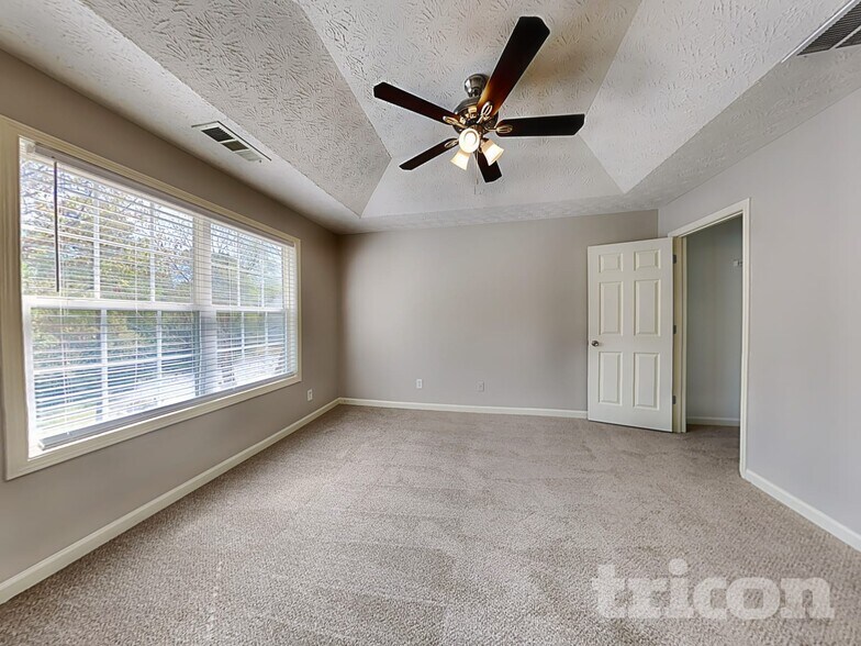 Building Photo - 1455 Enchanted Forest Dr
