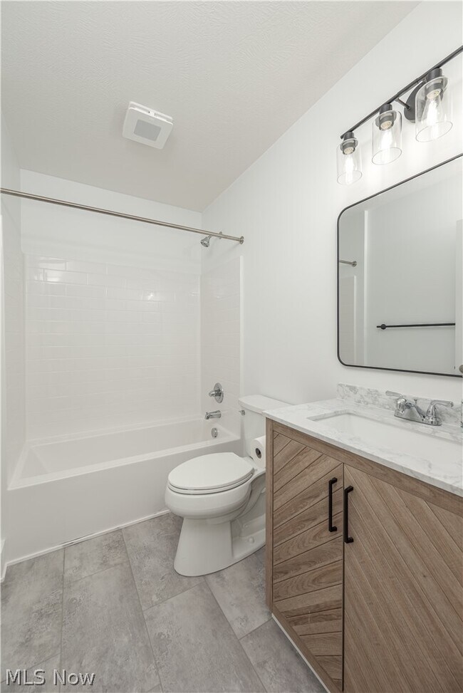 Building Photo - 5363 Mallard Cir