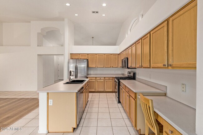 Building Photo - 3331 N Copenhagen Dr