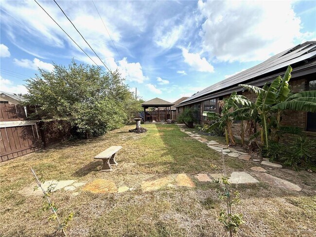 Building Photo - 6016 N 29th Ln
