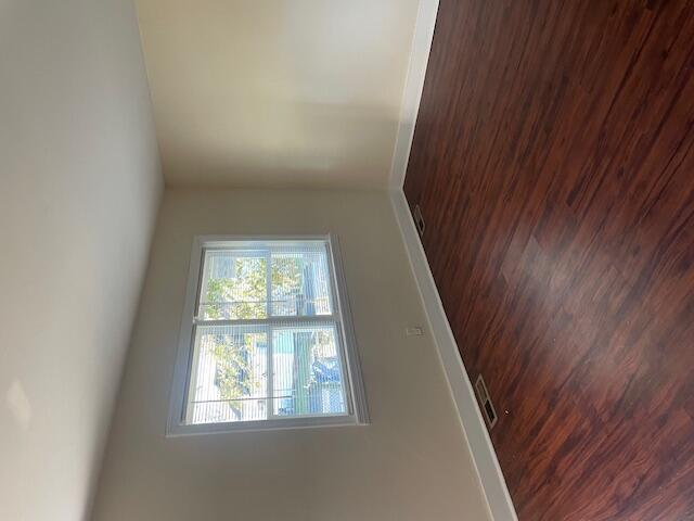 Building Photo - 1915 Cleveland Ave