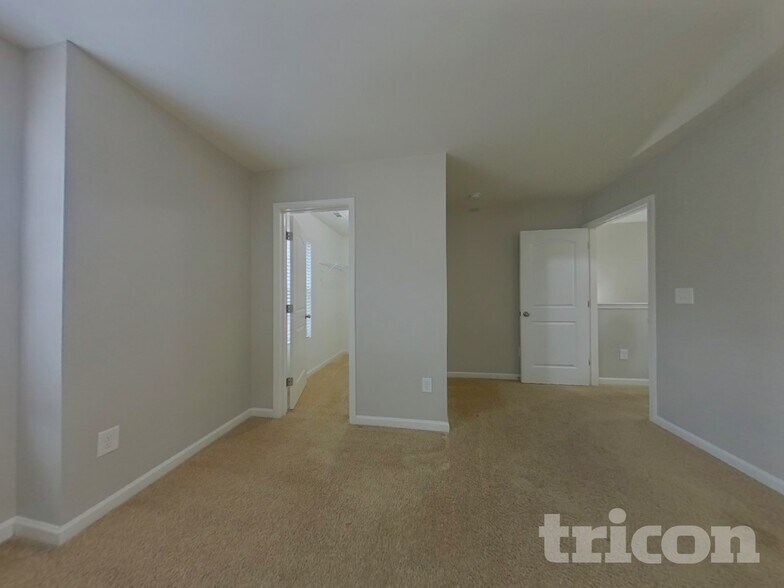 Building Photo - 2062 Aragon Lane