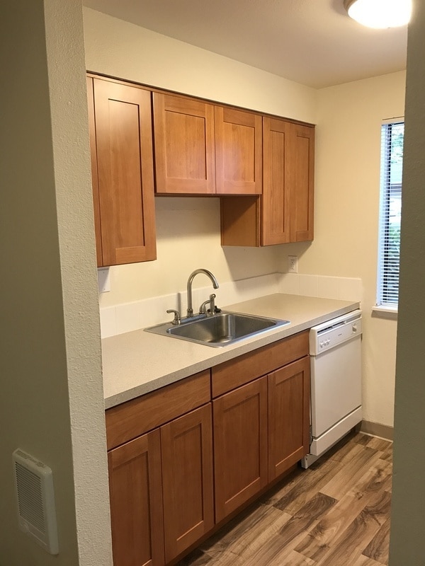 Building Photo - The Valley Woods Apartments