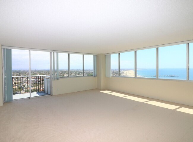 Building Photo - 2999 E Ocean Blvd