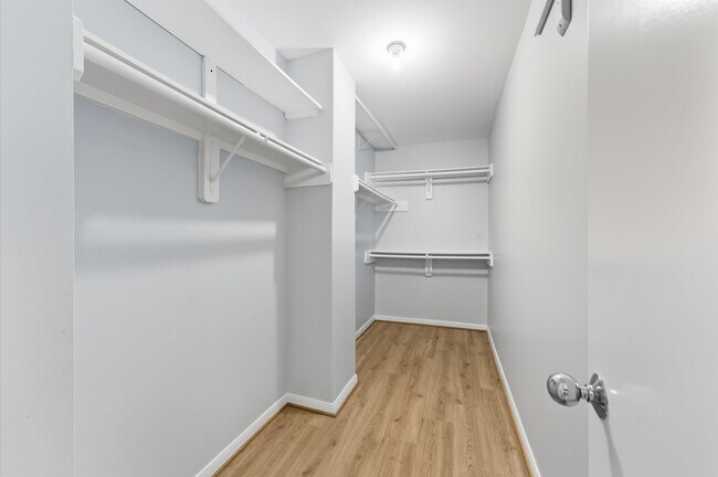 Building Photo - 1269 W 17th St