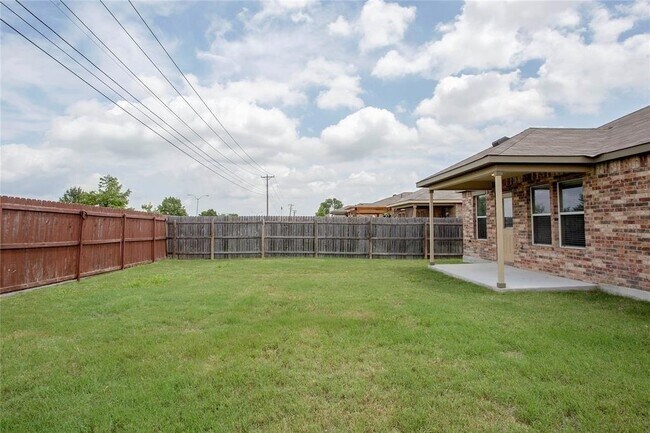 Building Photo - 5716 Hopkins Dr