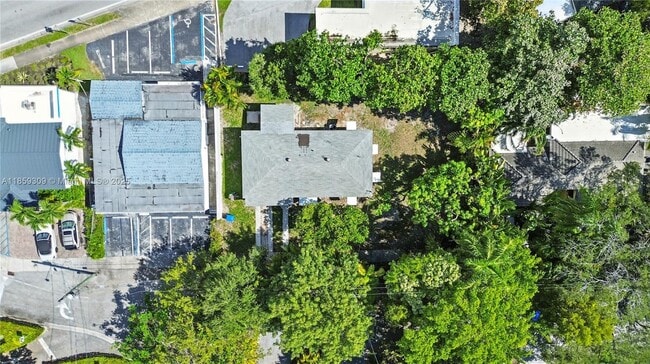 Building Photo - 2545 SW 27th Ln