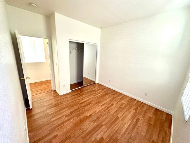 Building Photo - 5383Flowing Spring Street, Las Vegas, Nevada 89122