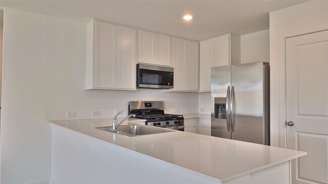 Building Photo - 16806 Old Wagon Wy