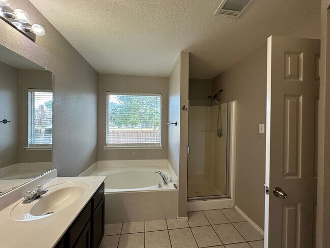 Building Photo - 209 Tripp Trail