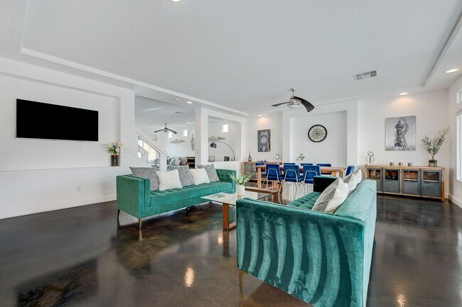 Building Photo - FANTASTIC FULLY UPGRADED FURNISHED RENTAL LOCATED IN THE SOUTHWEST!!!