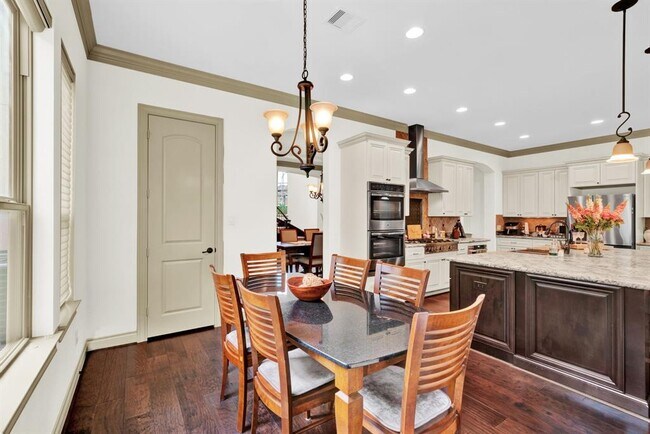 Building Photo - 26006 Carolina Cherry Ct