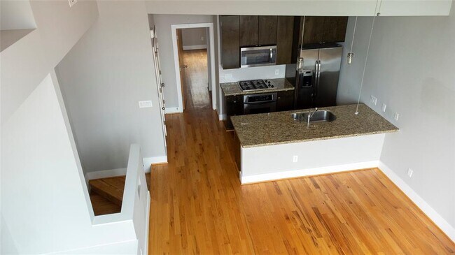 Building Photo - 1037 Bonner St