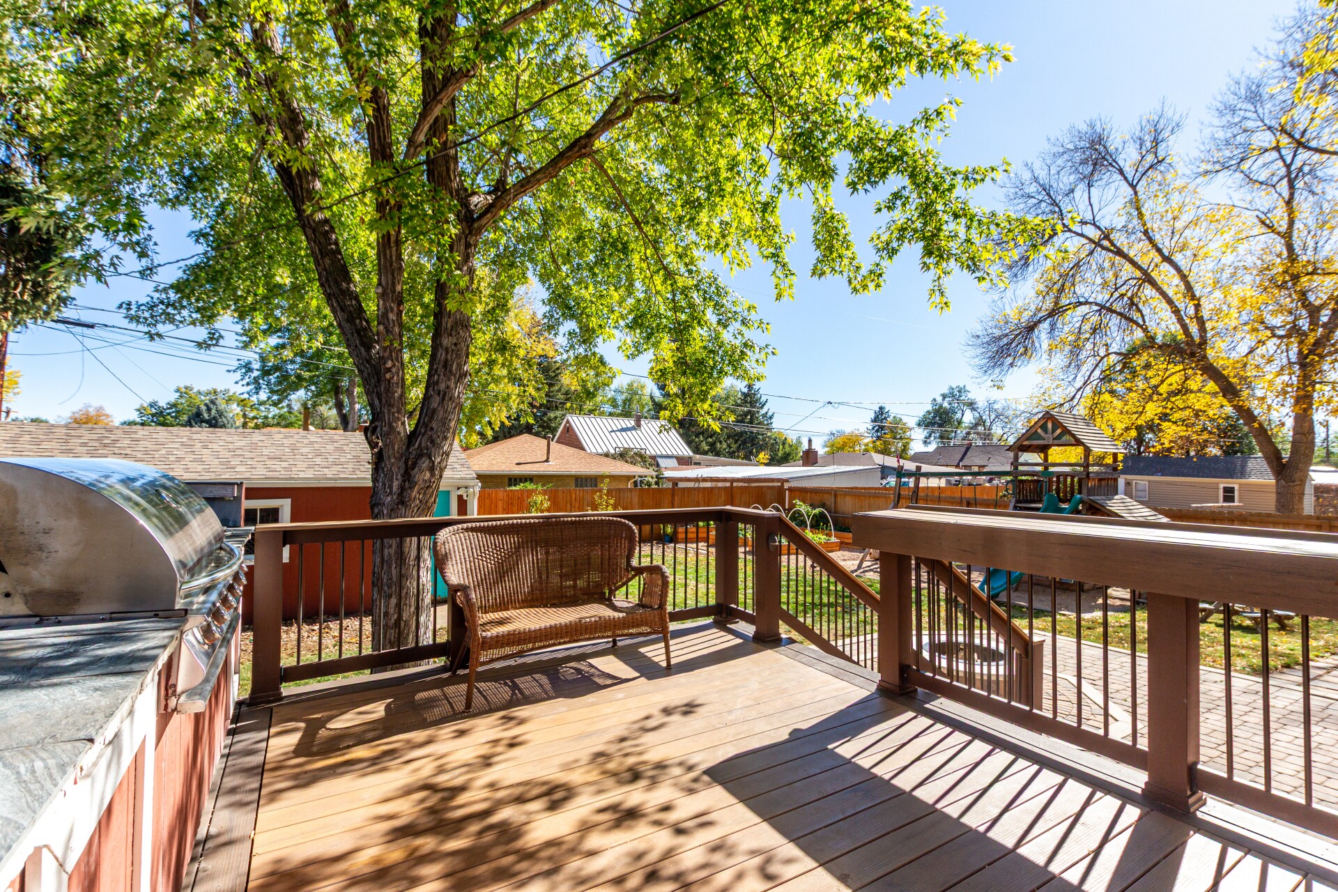 Building Photo - 830 Gray St