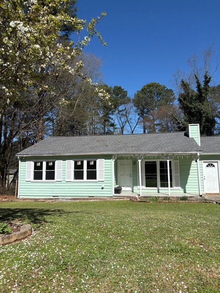 Building Photo - 429 Strickland Ct